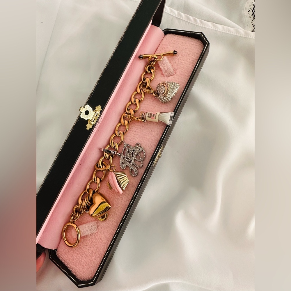 Juicy Couture Vintage  Gold Bracelet with charms - Picture 2 of 16
